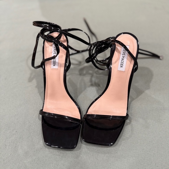 Steve Madden uplift square toe wrap up patent leather heels 9.5 - Picture 2 of 4